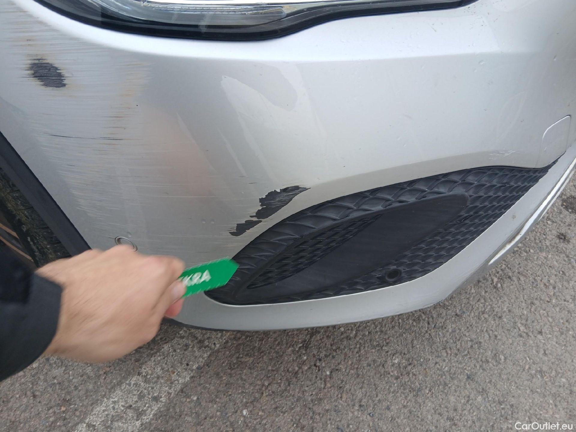  Mercedes  GLA MERCEDES-BENZ  / 2020 / 5P / todoterreno  250 e #3