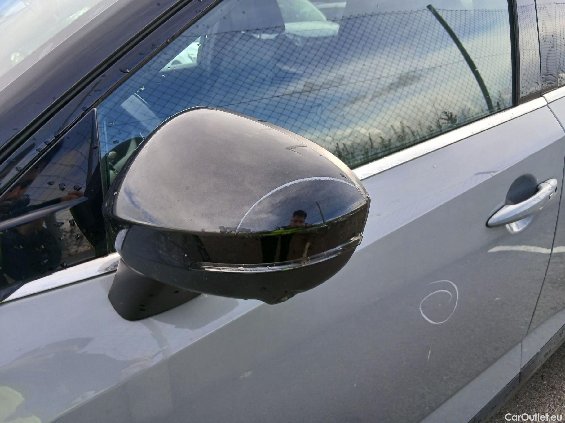  Nissan  Qashqai NISSAN  / 2021 / 5P / todoterreno DIG-T 103kW N-Connecta (Skyline Pack) #16