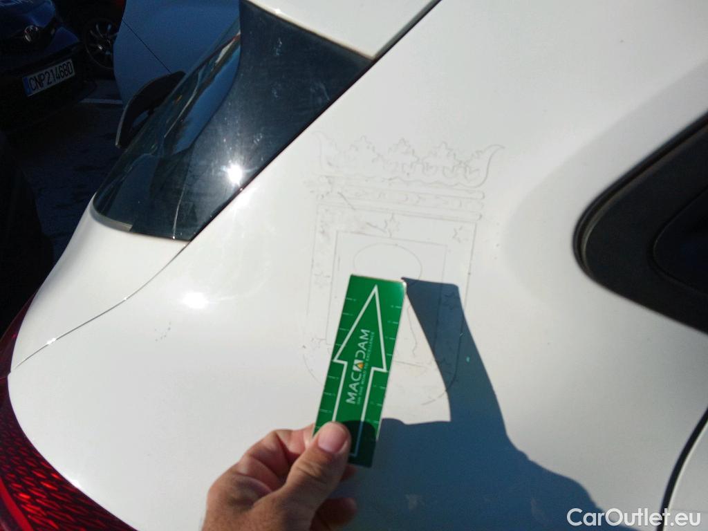  Renault  Clio RENAULT  / 2019 / 5P / berlina con portón Intens TCe 74 kW (100CV) GLP #11