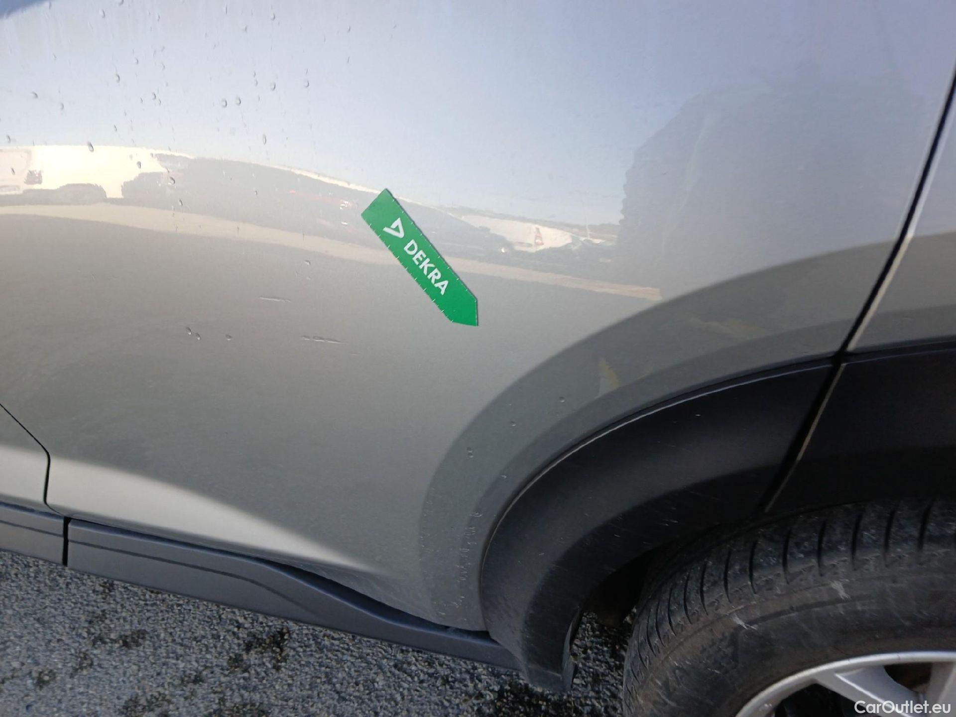  Nissan  Juke NISSAN  / 2019 / 5P / crossover DIG-T 84 kW (114 CV) DCT 7 V N-Connecta #20