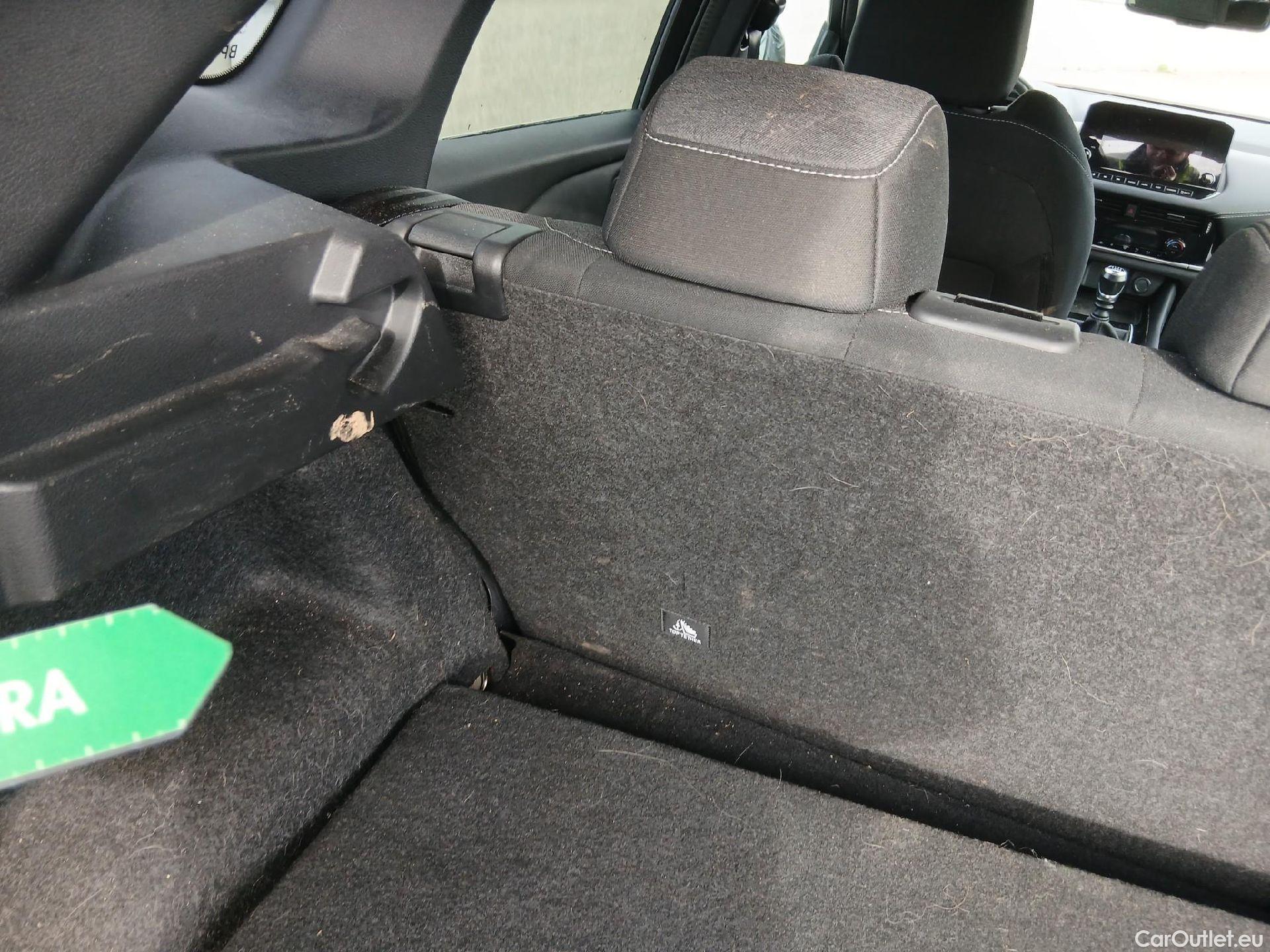  Nissan  Qashqai NISSAN  / 2021 / 5P / todoterreno DIG-T 103kW N-Connecta (Skyline Pack) #7