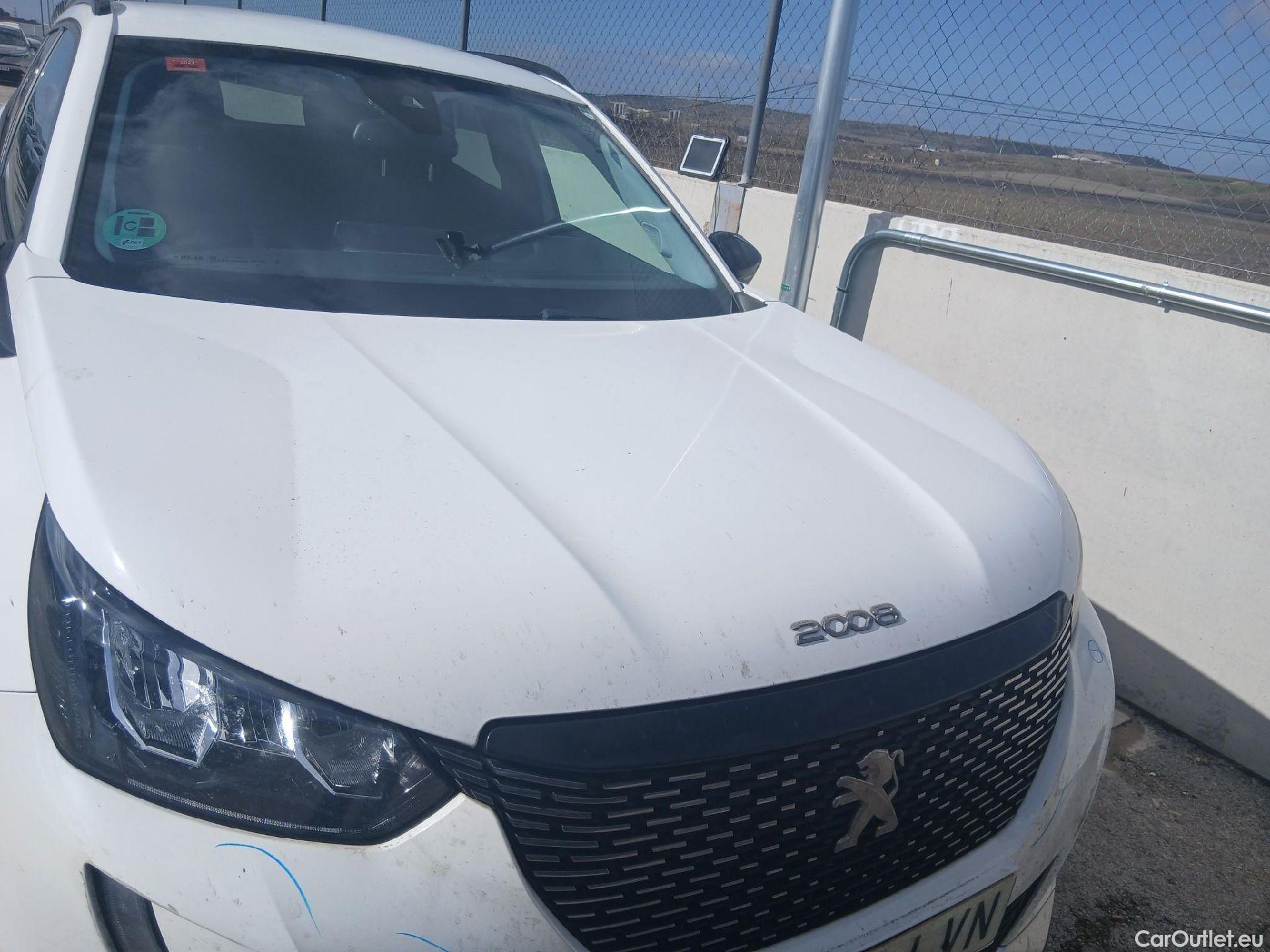  Peugeot  2008 PEUGEOT  / 2019 / 5P / todoterreno Allure BlueHDI 81kW (110CV) #5