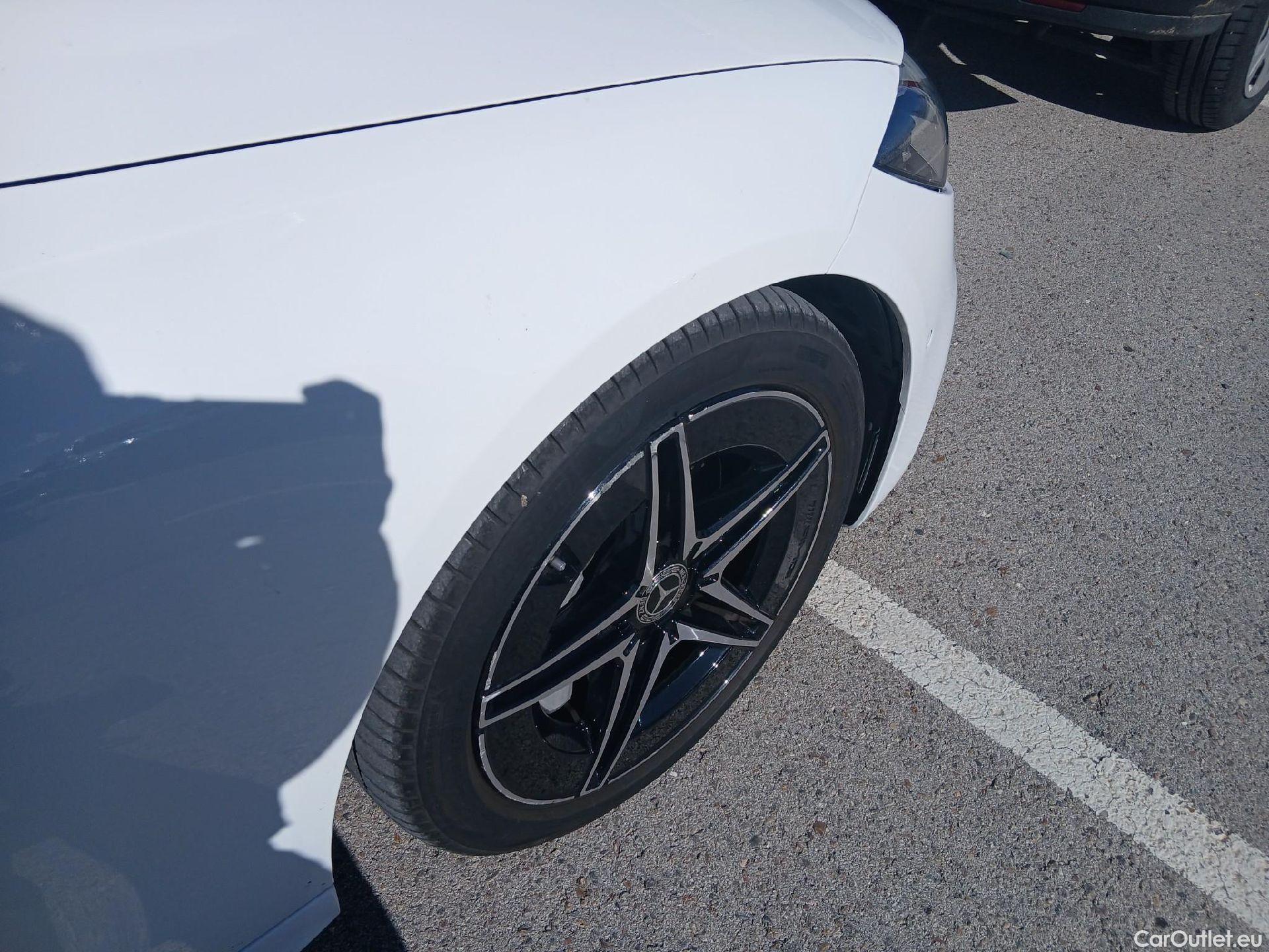  Mercedes  C-Klasse Clase C C 200 d (206.003)AMG AMG Line 185CV AT9 E6d #9