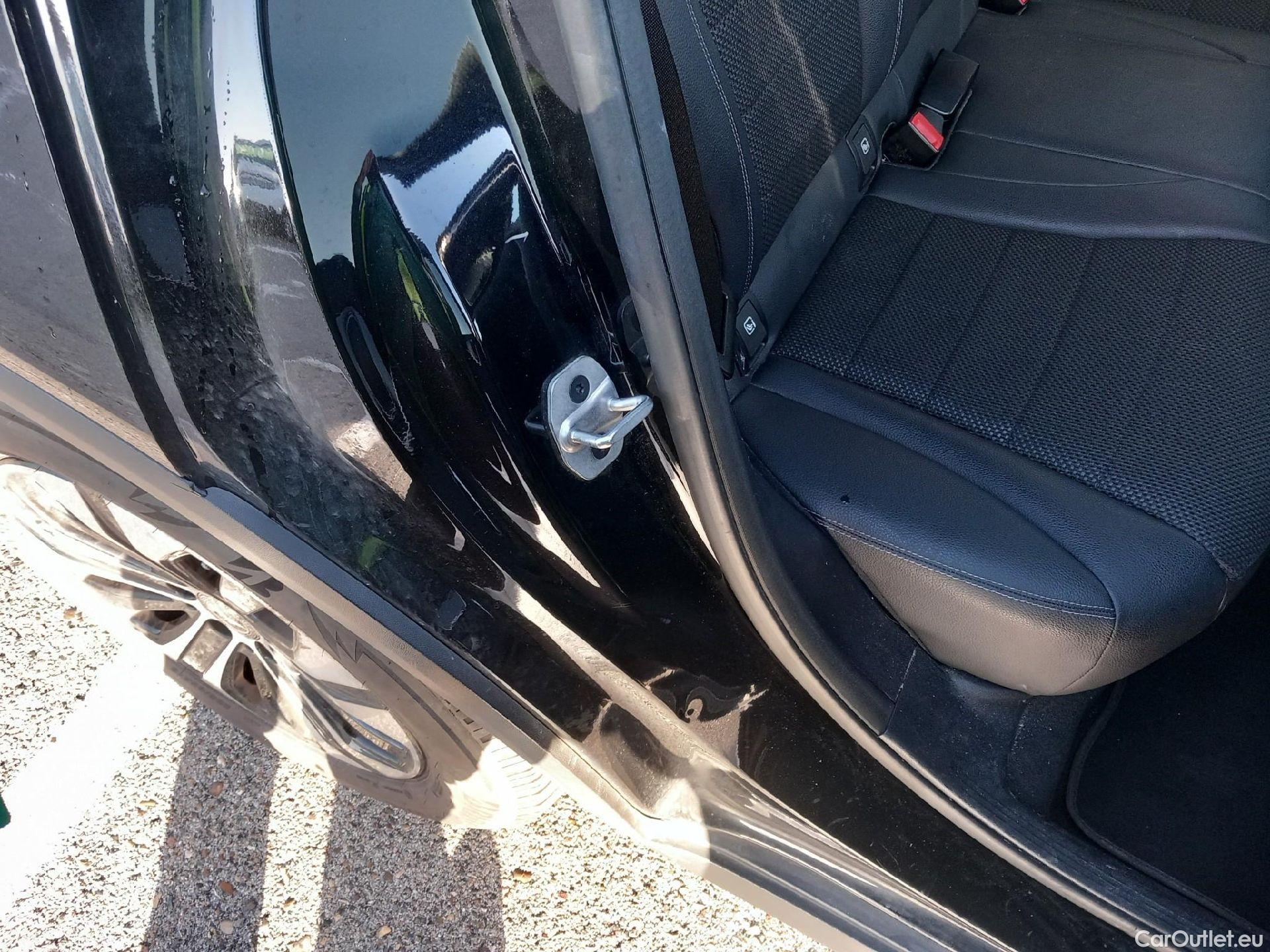  Mercedes  G-Klasee MERCEDES-BENZ Clase GLC / 2019 / 5P / todoterreno GLC 300 e 4MATIC #3