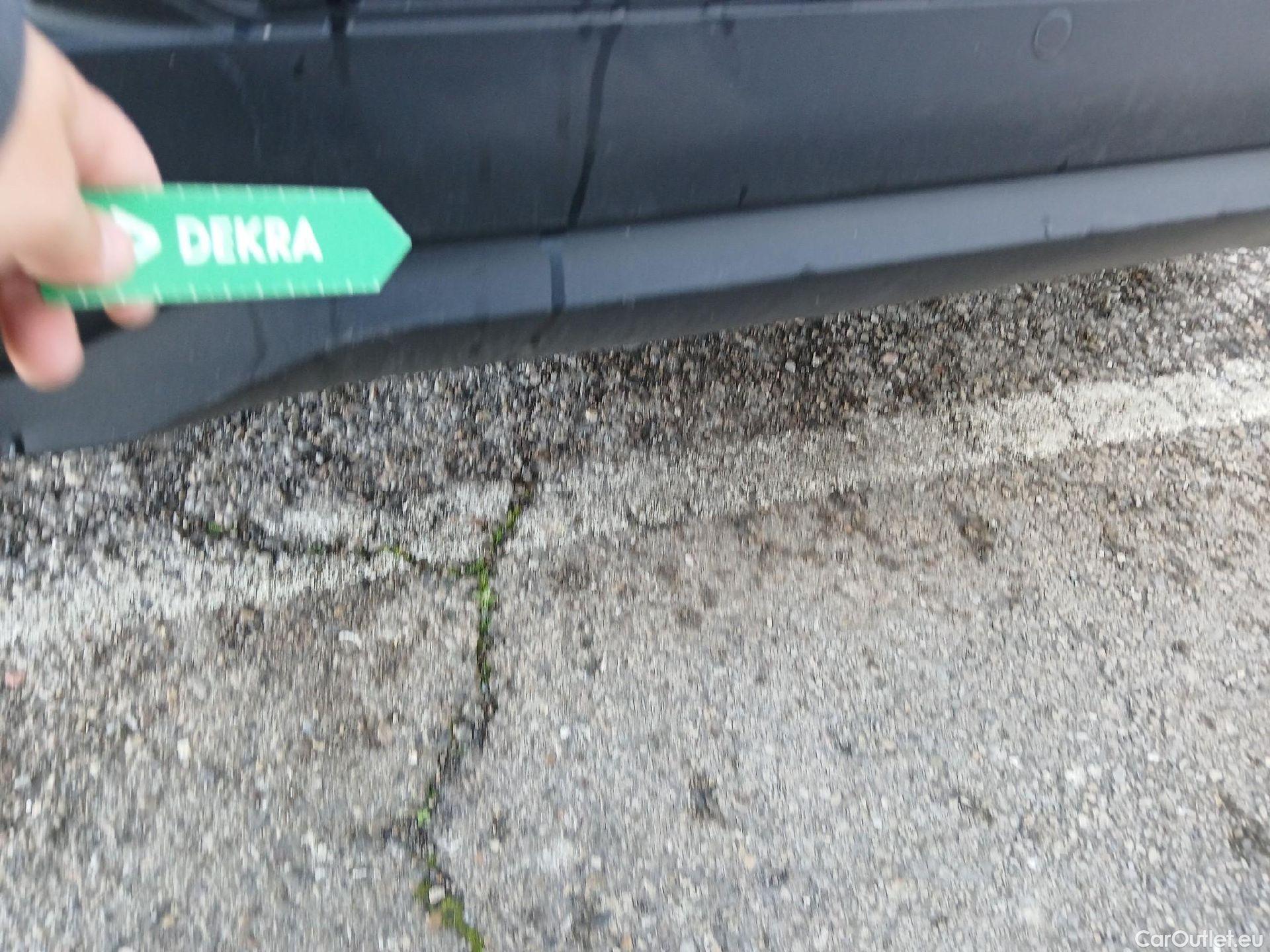  Nissan  Juke NISSAN  / 2019 / 5P / crossover DIG-T 84 kW (114 CV) DCT 7 V N-Connecta #23