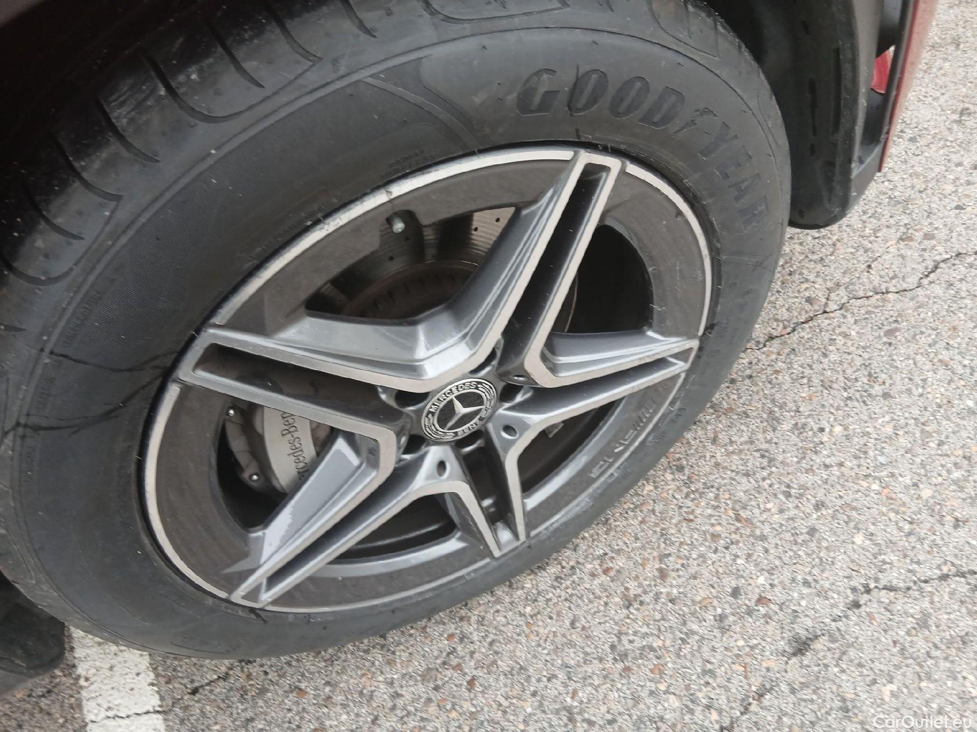  Mercedes  G-Klasee MERCEDES-BENZ GLC Coupé / 2019 / 5P / coupé GLC 220 d 4MATIC #43