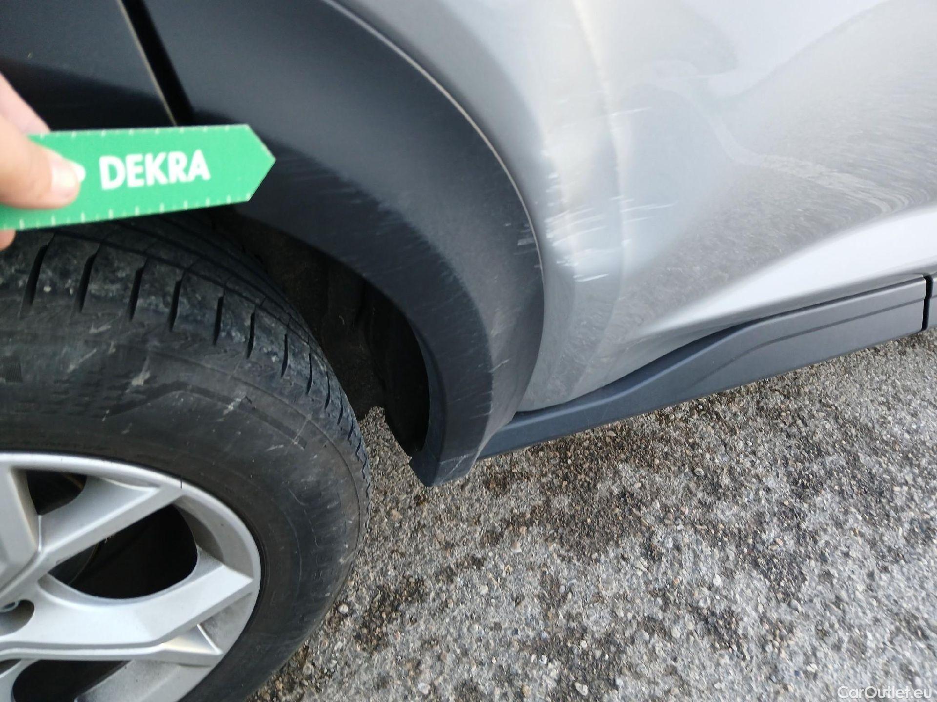  Nissan  Juke NISSAN  / 2019 / 5P / crossover DIG-T 84 kW (114 CV) DCT 7 V N-Connecta #27