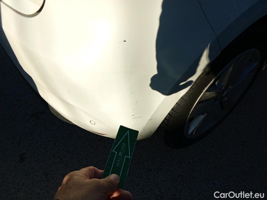  Renault  Clio RENAULT  / 2019 / 5P / berlina con portón Intens TCe 74 kW (100CV) GLP #15