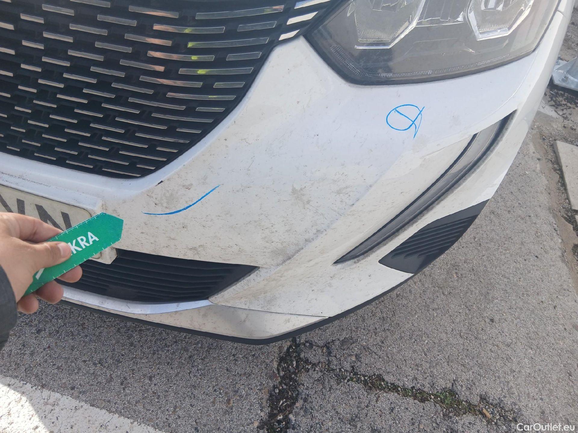  Peugeot  2008 PEUGEOT  / 2019 / 5P / todoterreno Allure BlueHDI 81kW (110CV) #4