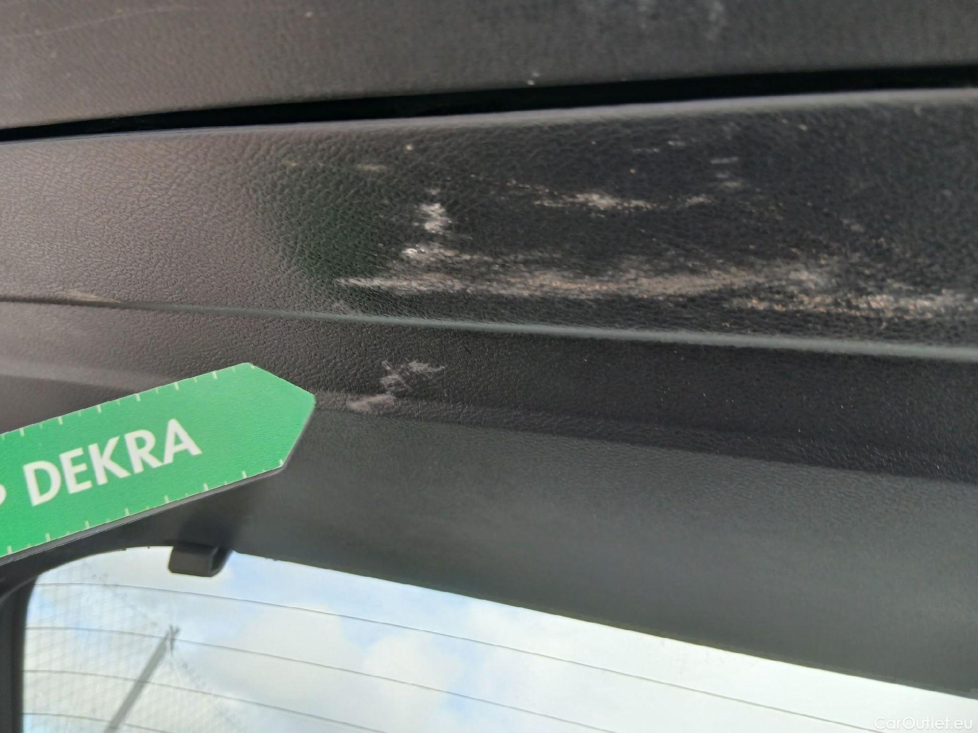  Nissan  Qashqai NISSAN  / 2021 / 5P / todoterreno DIG-T 103kW N-Connecta (Skyline Pack) #8