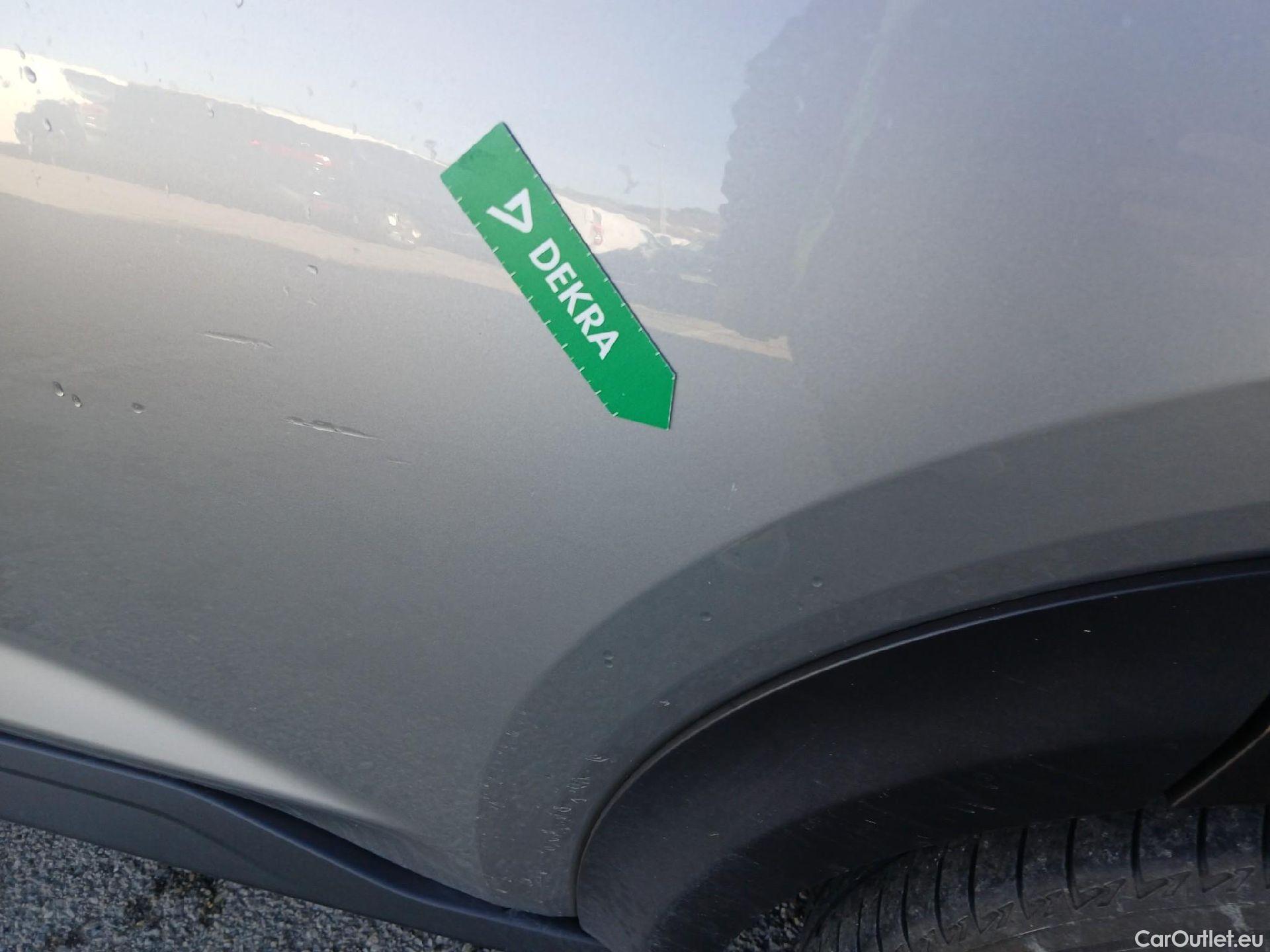  Nissan  Juke NISSAN  / 2019 / 5P / crossover DIG-T 84 kW (114 CV) DCT 7 V N-Connecta #21