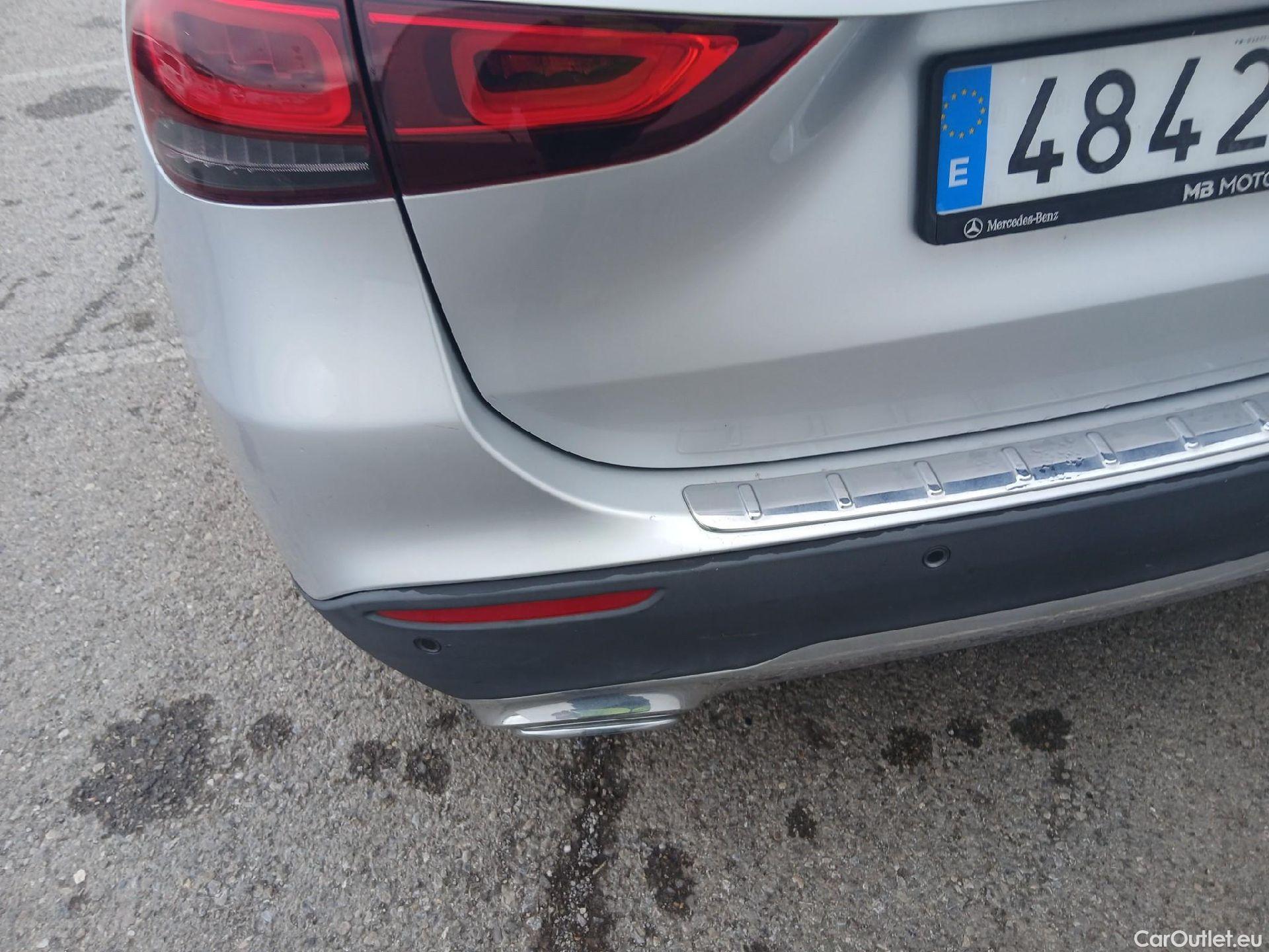  Mercedes  GLA MERCEDES-BENZ  / 2020 / 5P / todoterreno  250 e #7