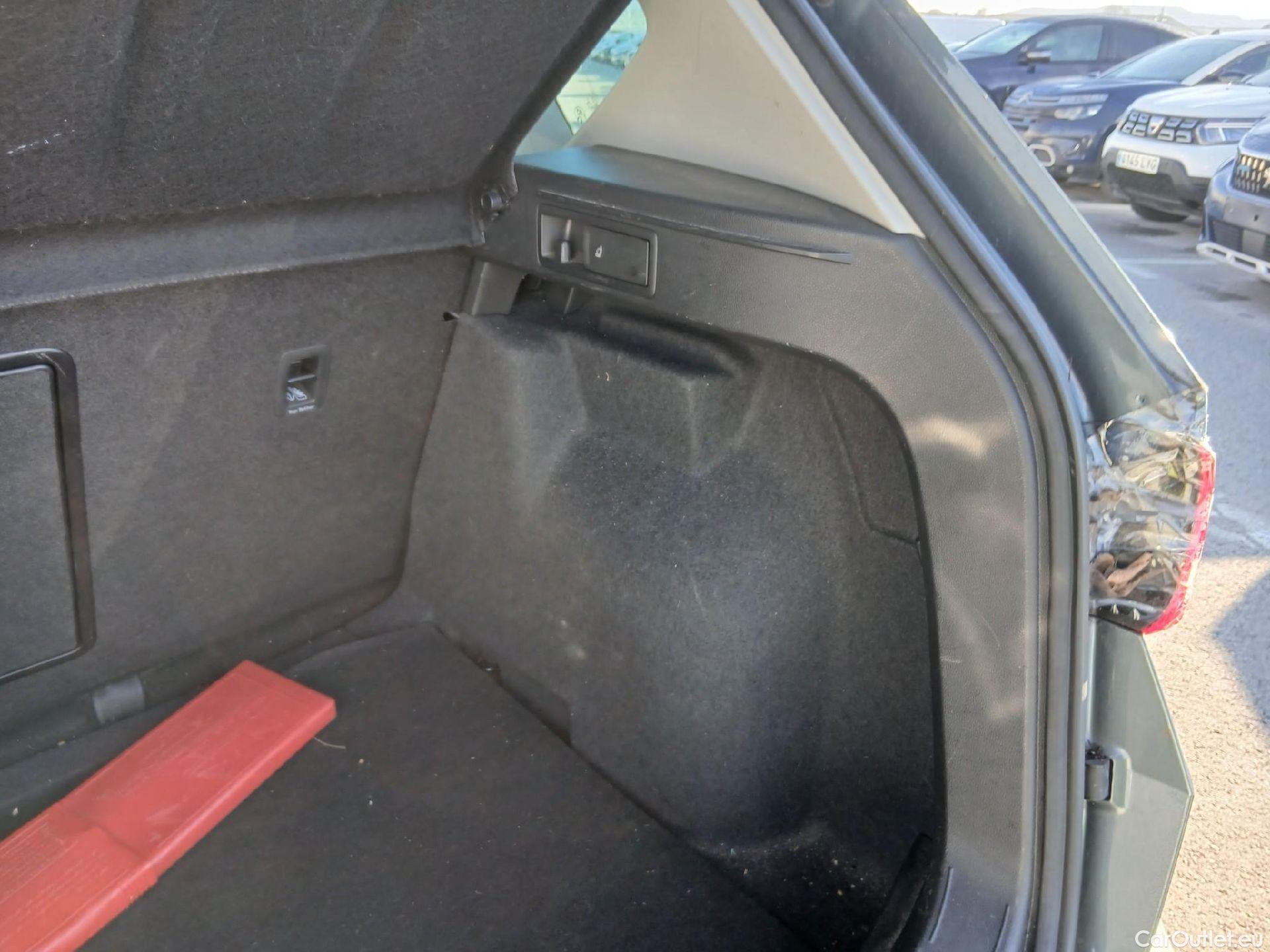  Seat  ATECA SEAT  1.5 TSI 110kW DSG S&S Style Go #50