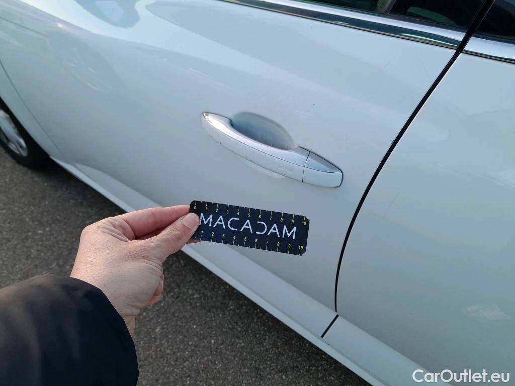  Renault  Megane RENAULT Mégane / 2015 / 5P / familiar Sp. Tourer Zen En. dCi 81kW (110CV) #15