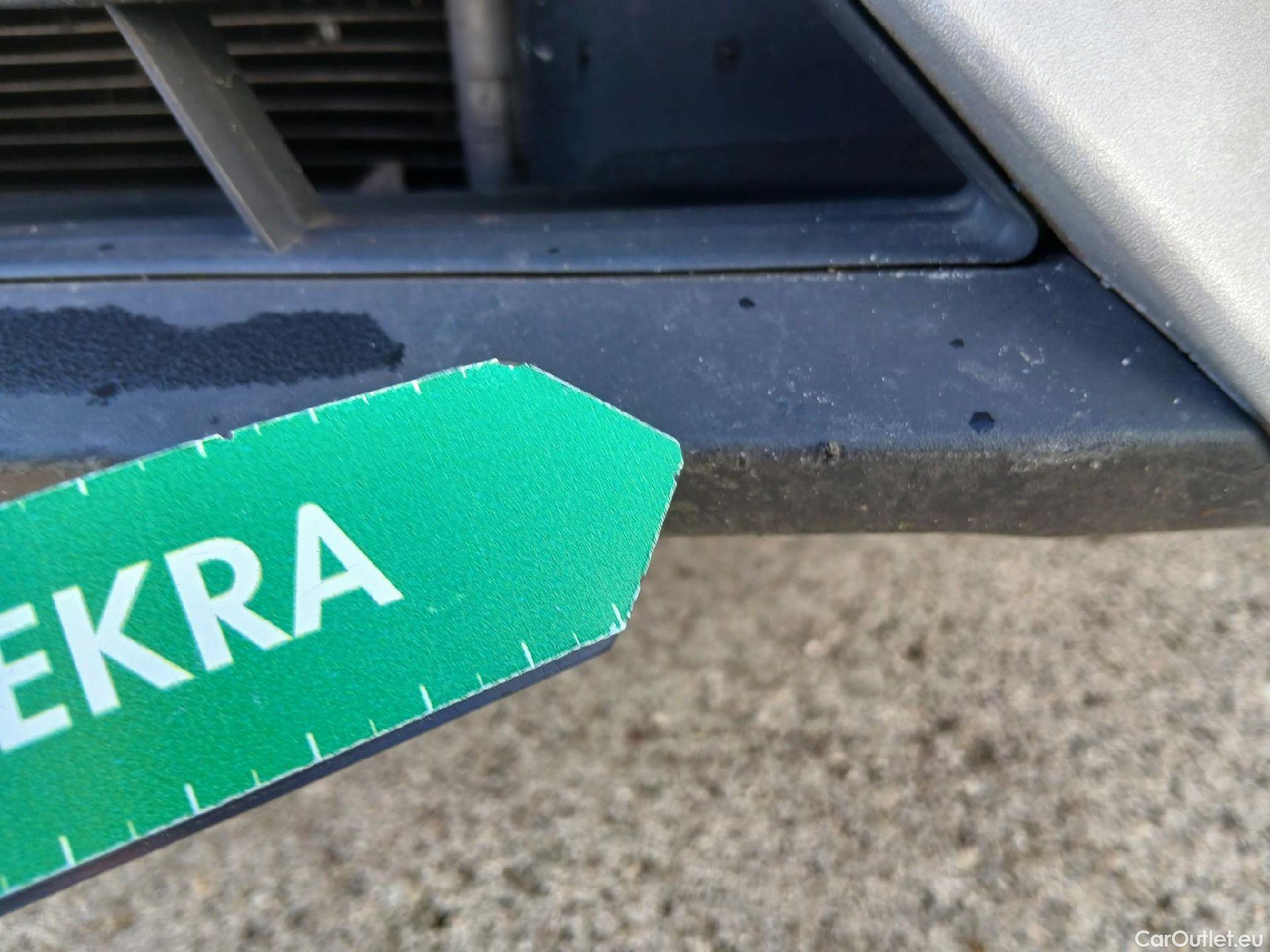  Seat  ATECA SEAT  1.5 TSI 110kW DSG S&S Style Go #19