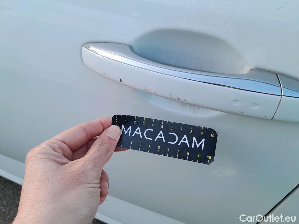  Renault  Megane RENAULT Mégane / 2015 / 5P / familiar Sp. Tourer Zen En. dCi 81kW (110CV) #16