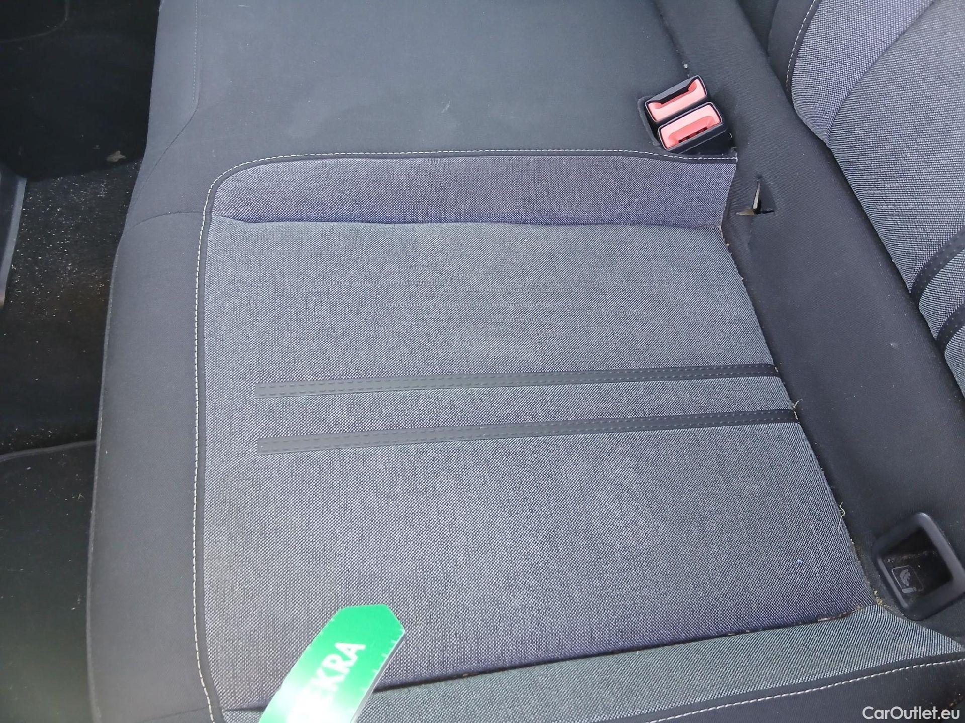  Seat  ATECA SEAT  1.5 TSI 110kW DSG S&S Style Go #28