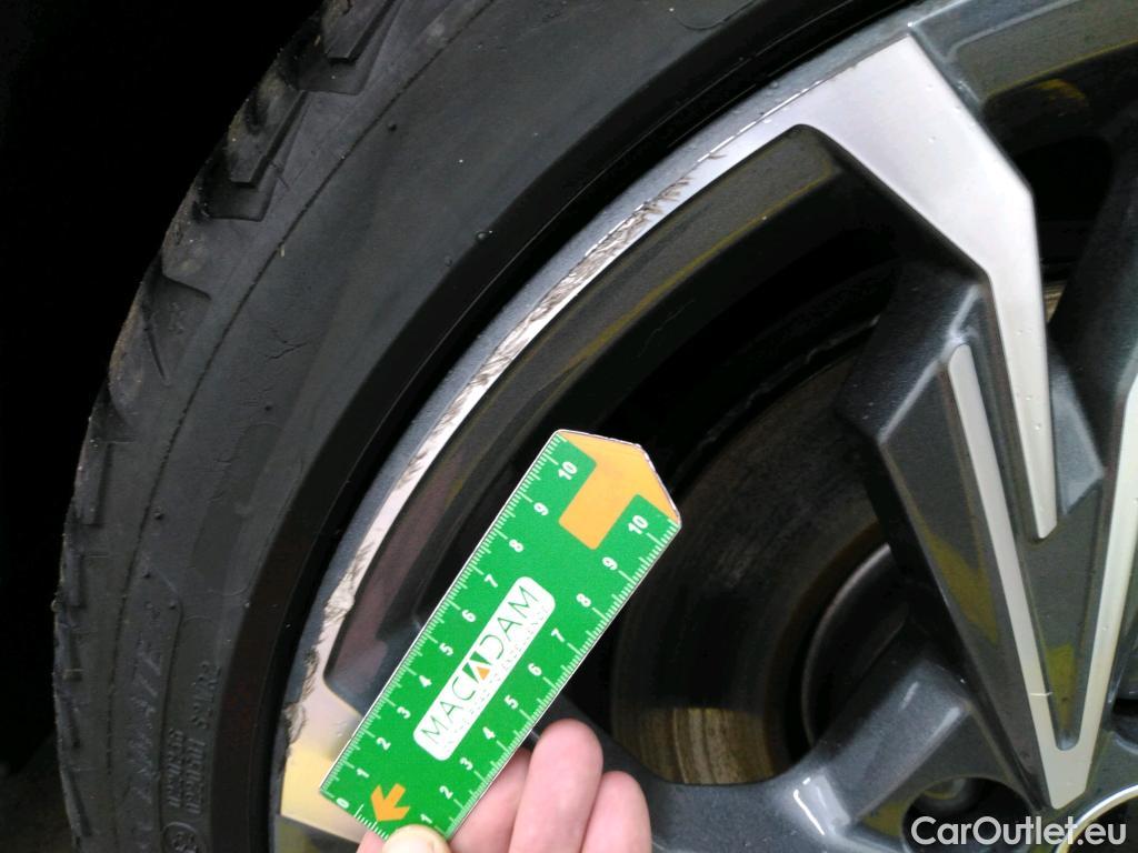  Audi  A3 AUDI  Sportback / 2020 / 5P / Berline 40 TFSI e 204 S Tronic S Line #19