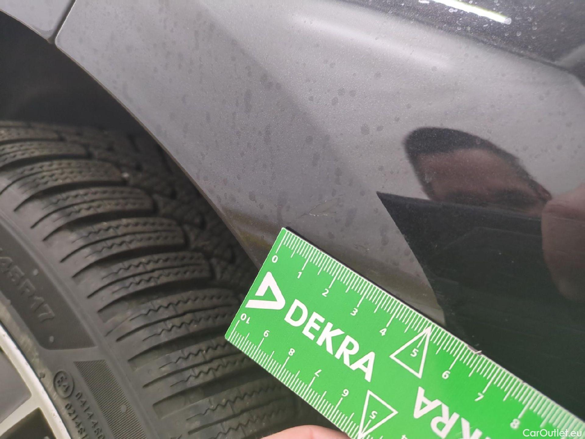  Bmw  Serie 1 Série 1 Berline 118 i Edition Sport 1.5 135CV BVA7 E6d #13