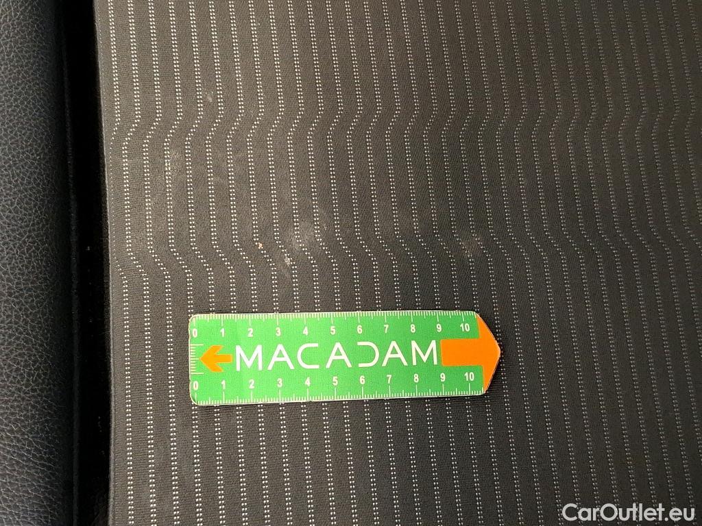  Mercedes  GLA MERCEDES-BENZ  / 2020 / 5P / SUV  250 e BUSINESS LINE DCT #12