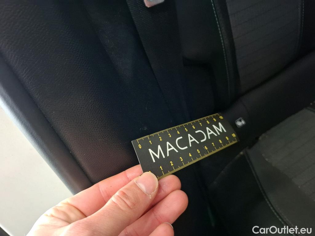  Peugeot  2008  Allure Pack 1.5 HDi 130CV BVA8 E6d #29