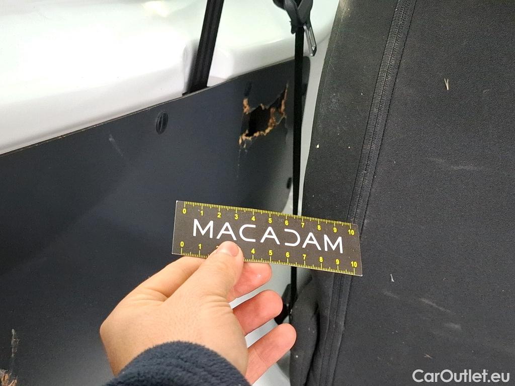  Citroen  Jumpy CITROEN  4p Combi Taille XL BlueHDi 120 S&S BVM6 Confort #40