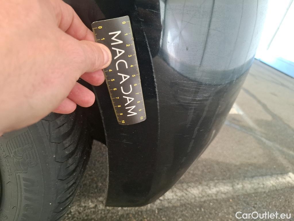  Peugeot  208  Affaire Premium Pack 1.2 80CV BVM5 E6dT #3