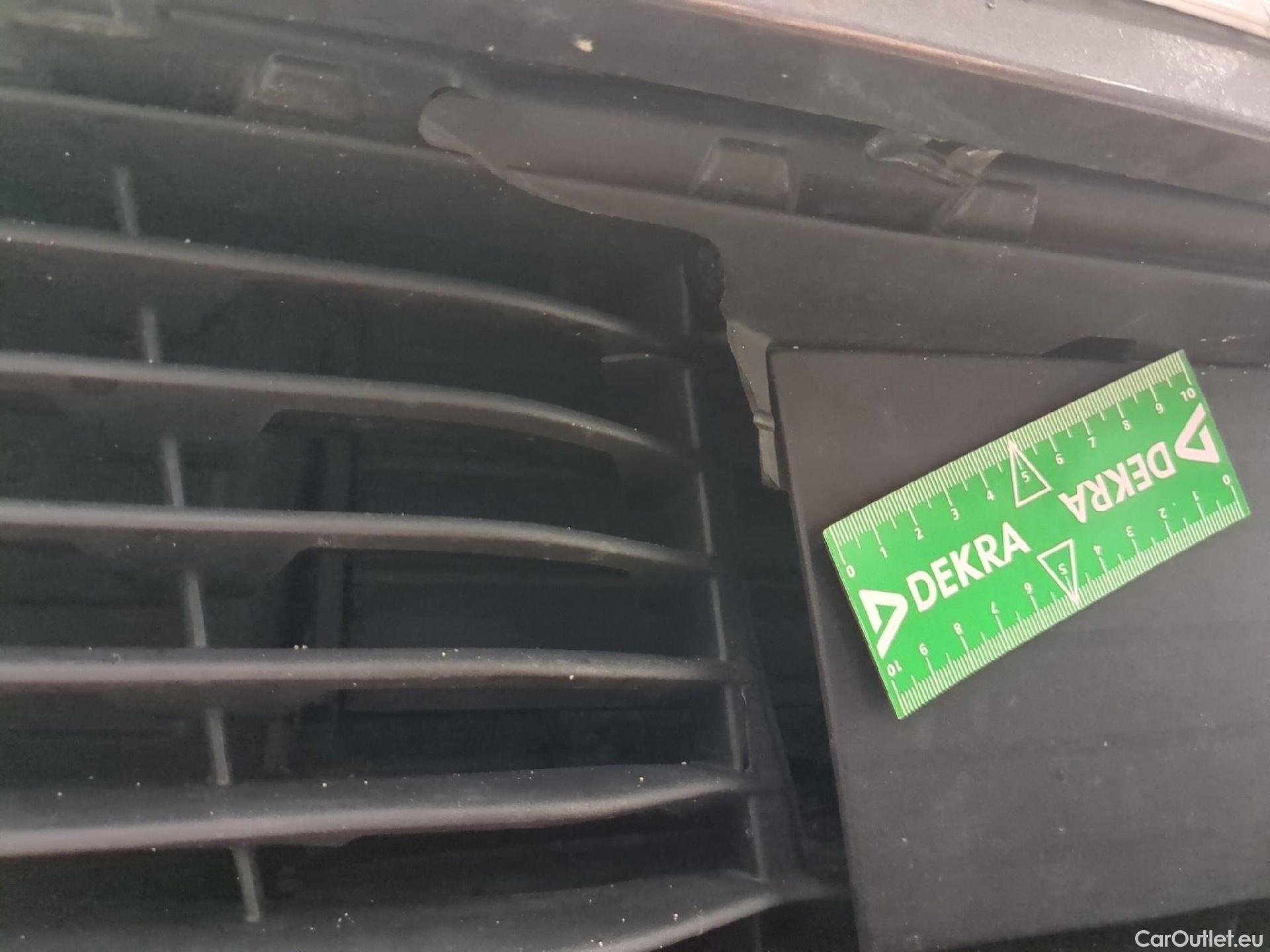  Peugeot  2008  Active Pack 1.2 PureTech 130CV BVA8 E6d #11