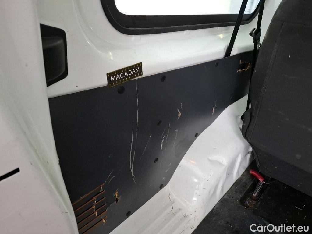  Citroen  Jumpy CITROEN  4p Combi Taille XL BlueHDi 120 S&S BVM6 Confort #39