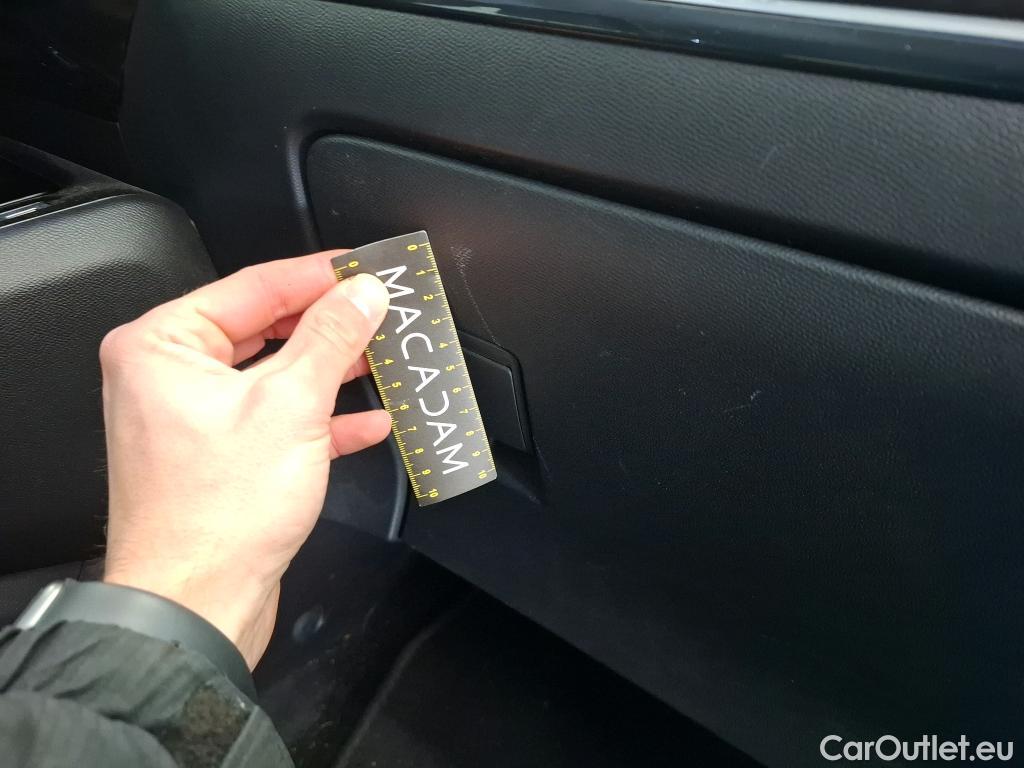  Peugeot  2008  Allure Pack 1.5 HDi 130CV BVA8 E6d #33