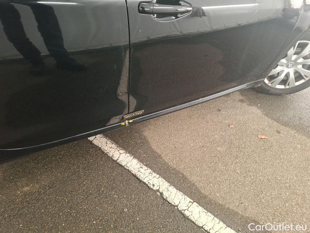  Peugeot  208  Affaire Premium Pack 1.2 80CV BVM5 E6dT #37