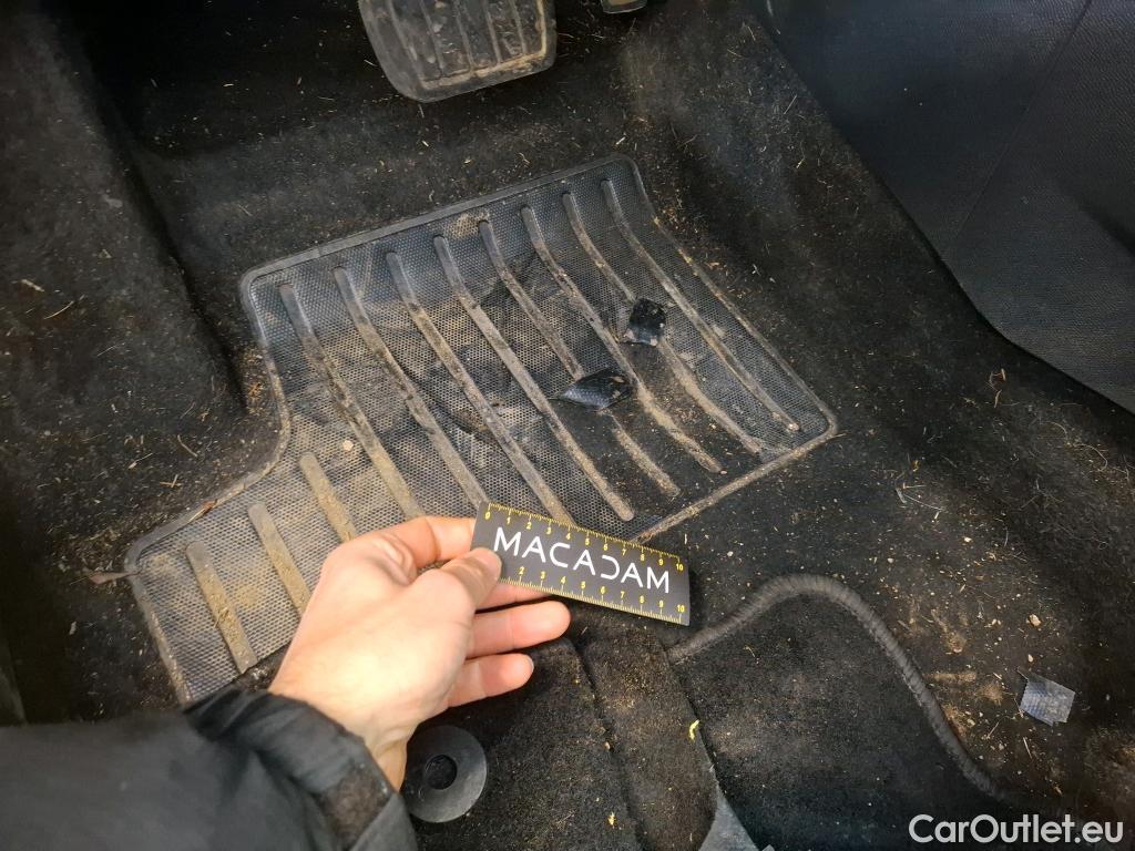  Peugeot  2008  Allure Pack 1.5 HDi 130CV BVA8 E6d #1