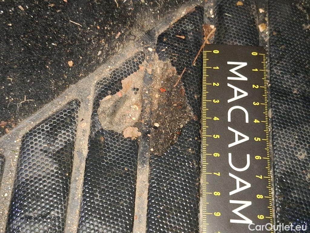  Peugeot  3008  Allure Pack 1.5 HDi 130CV BVA8 E6d #38