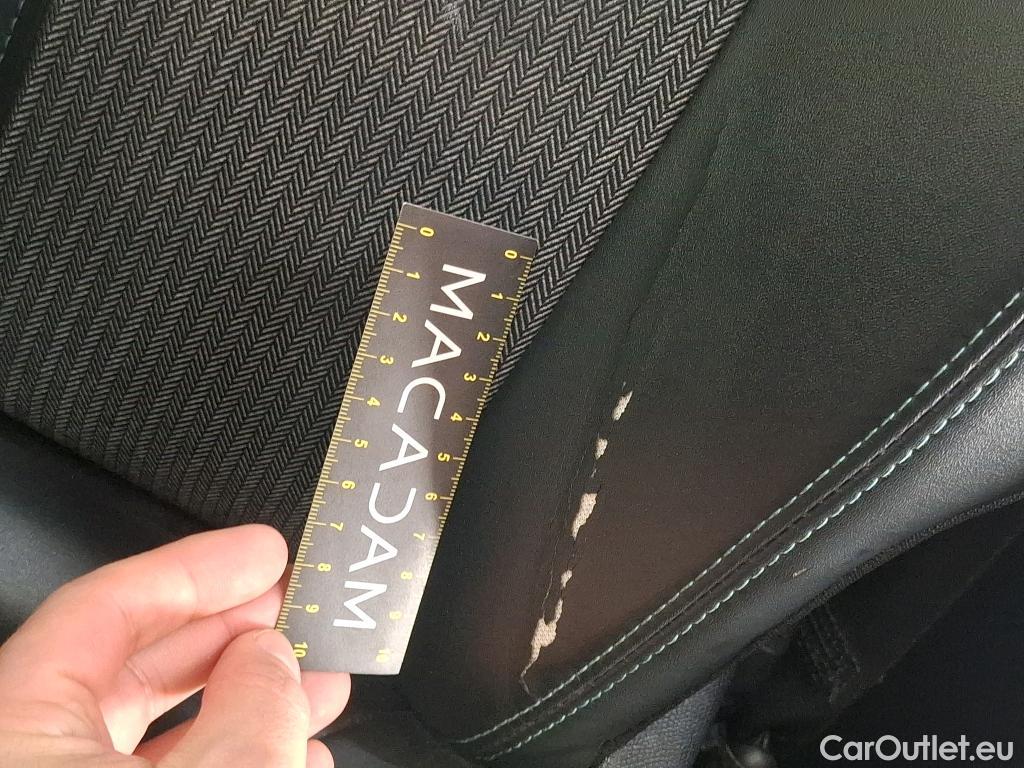  Peugeot  3008  Allure Pack 1.5 HDi 130CV BVA8 E6d #30