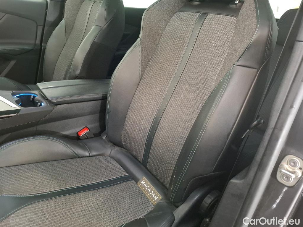  Peugeot  3008  Allure Pack 1.5 HDi 130CV BVA8 E6d #28