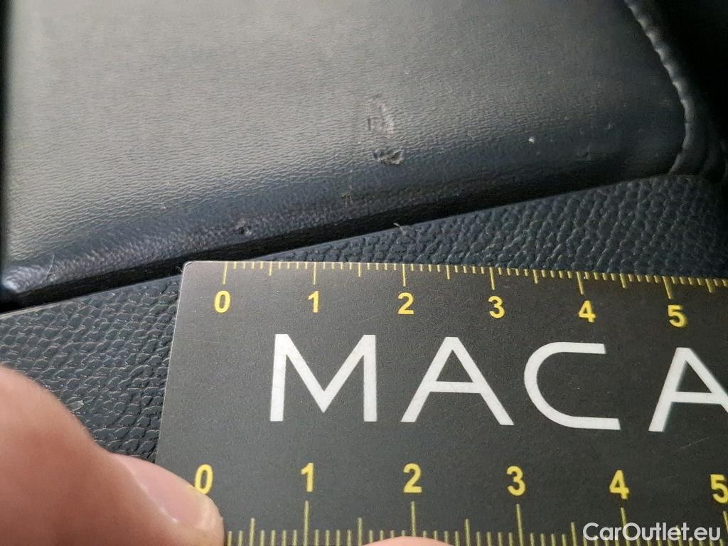  Peugeot  3008  Allure Pack 1.5 HDi 130CV BVA8 E6d #36