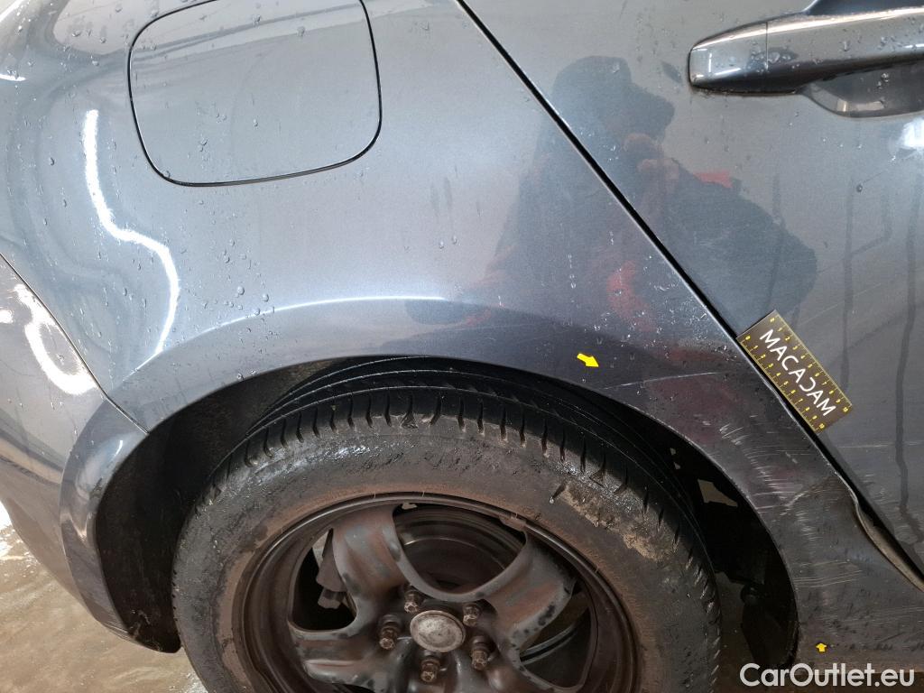  Renault  Megane RENAULT Mégane Berline / 2015 / 5P / Berline &Business Energy dCi 110 #23