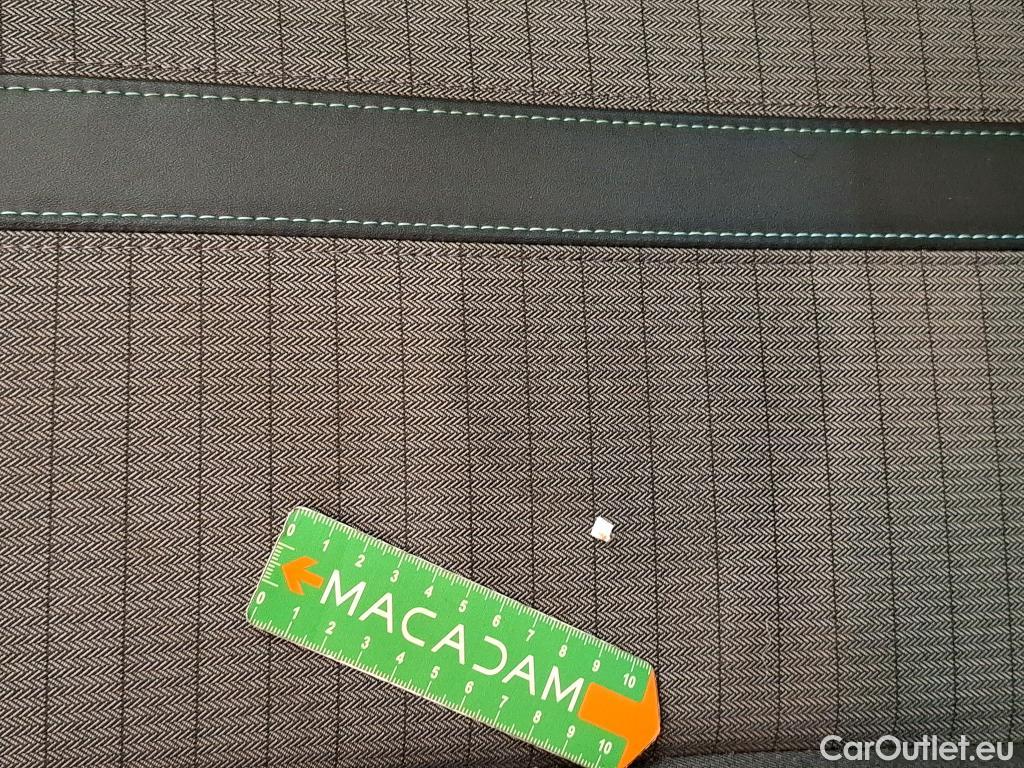  Peugeot  208  Allure Business 1.2 PureTech 100CV BVM6 E6d #21