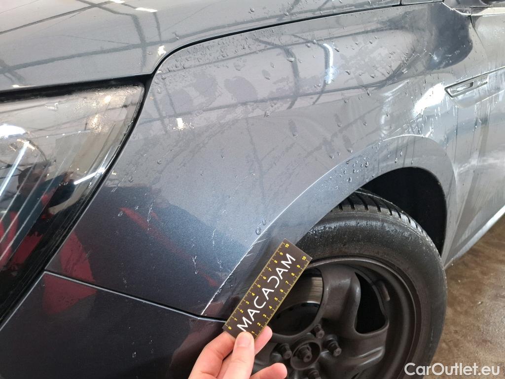  Renault  Megane RENAULT Mégane Berline / 2015 / 5P / Berline &Business Energy dCi 110 #48