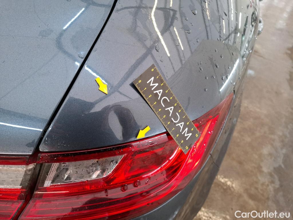  Renault  Megane RENAULT Mégane Berline / 2015 / 5P / Berline &Business Energy dCi 110 #24