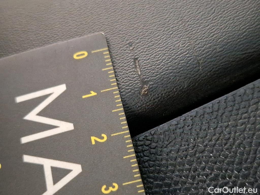  Peugeot  3008  Allure Pack 1.5 HDi 130CV BVA8 E6d #33