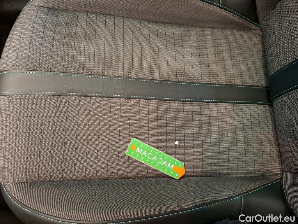  Peugeot  208  Allure Business 1.2 PureTech 100CV BVM6 E6d #20