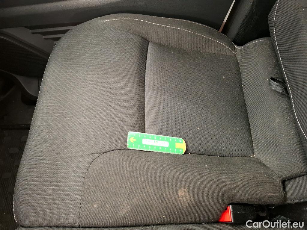  Renault  Trafic  III Fourgon L2H1 3T Grand Confort 2.0 dCi 130CV BVM6 E6d #37