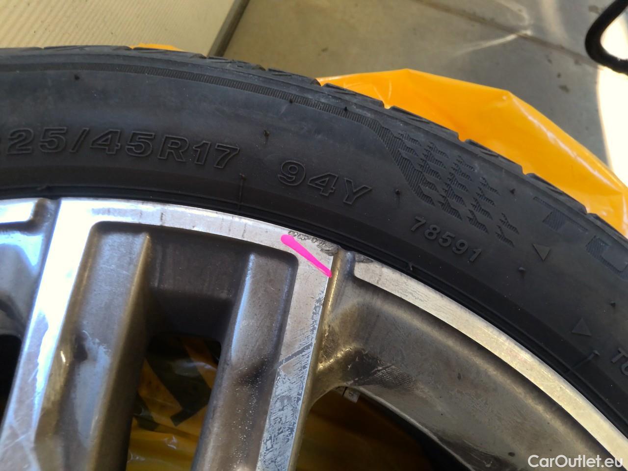  Bmw  Serie 1 118i Aut #1