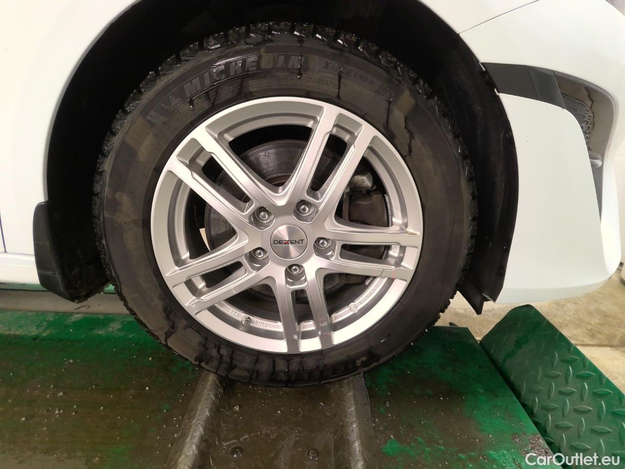  KIA  Cee'd ceed SW 1.6PHEV Advance 5d #8