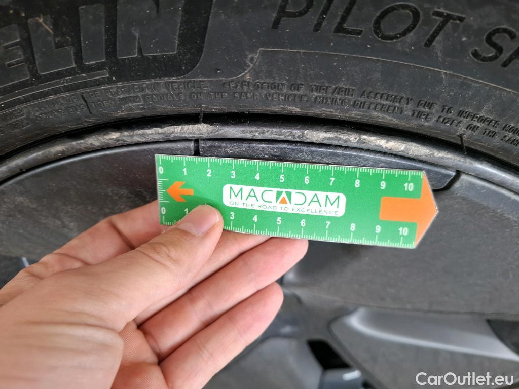  Tesla  Model 3 TESLA  / 2018 / 4P / Berline Grande Autonomie #19