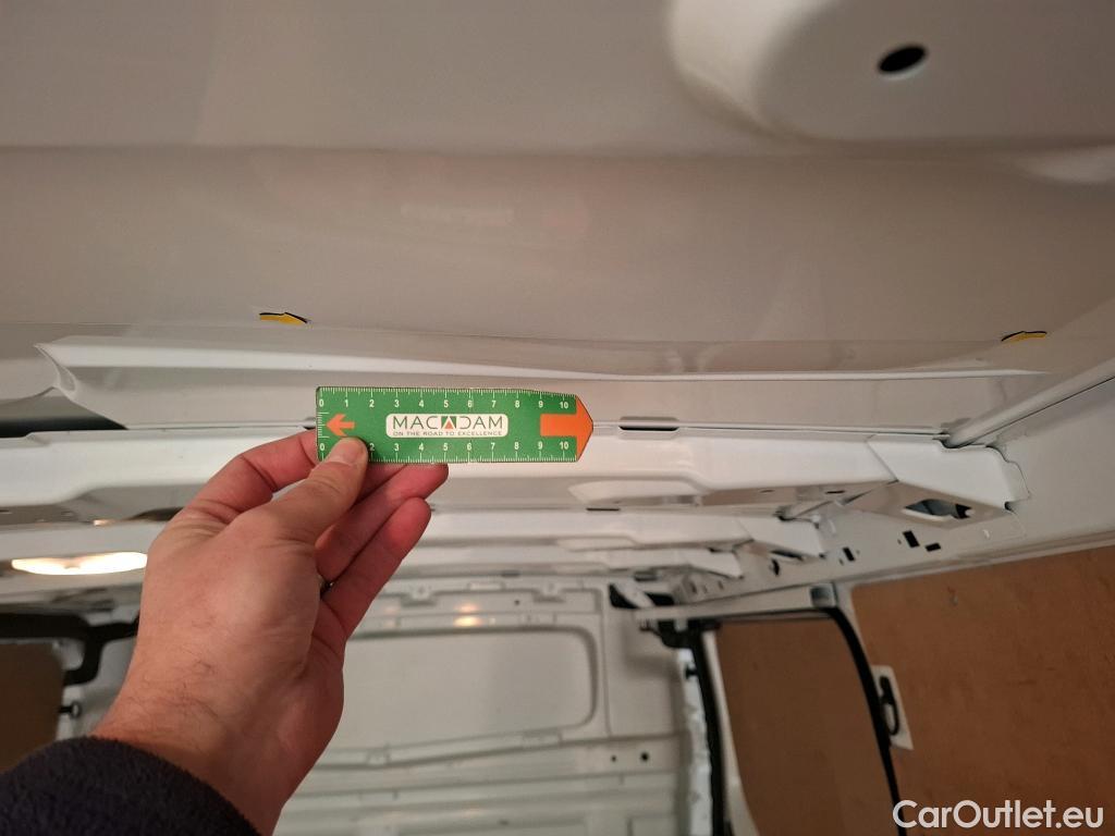  Renault  Trafic  III Fourgon L2H1 3T Confort 2.0 dCi 130CV BVM6 E6d #2