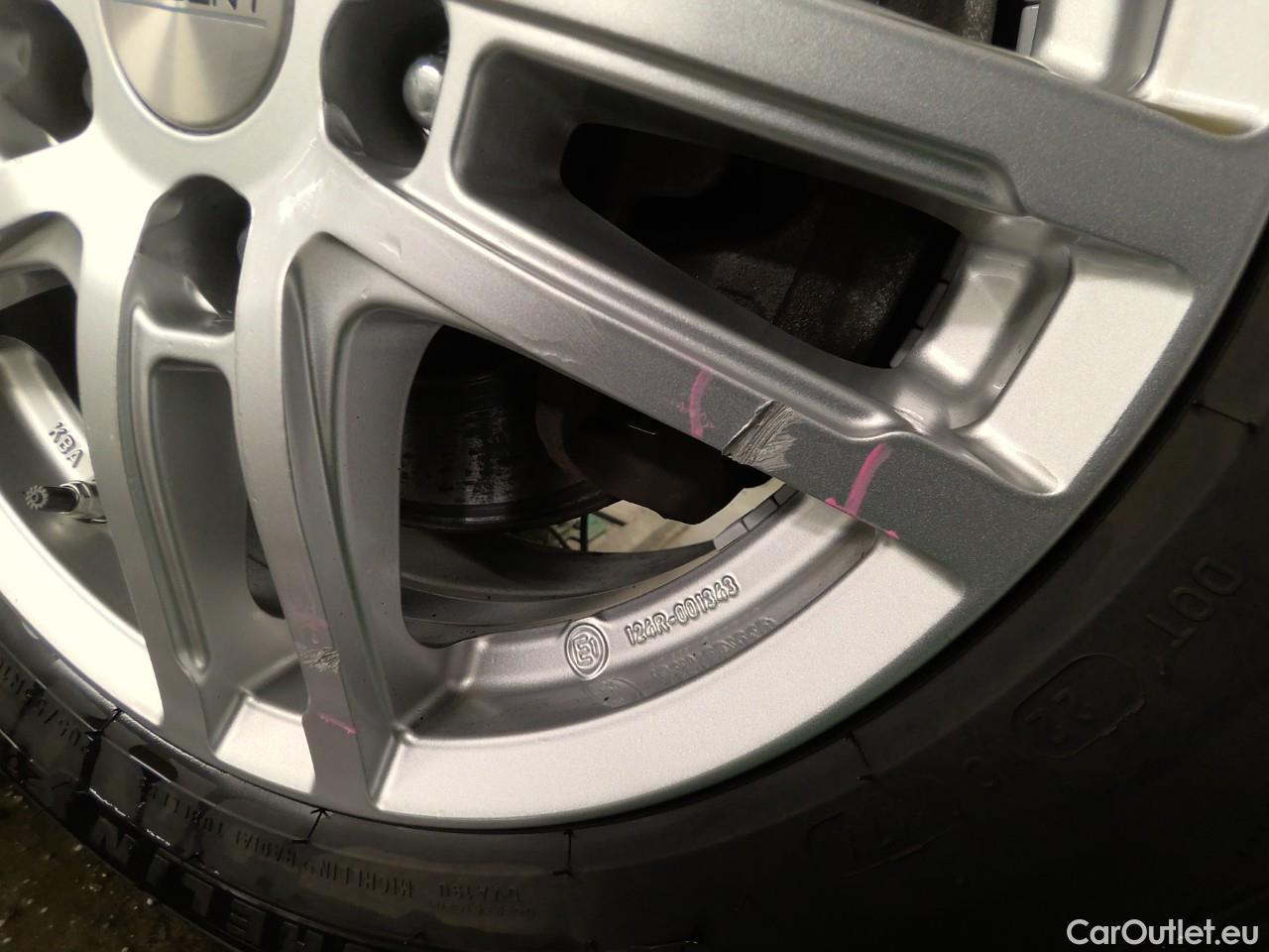  KIA  Cee'd ceed SW 1.6PHEV Advance 5d #7