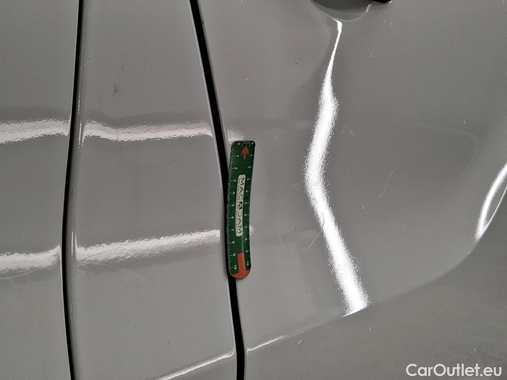  Renault  Trafic  III Fourgon L2H1 3T Grand Confort 2.0 dCi 130CV BVM6 E6d #23