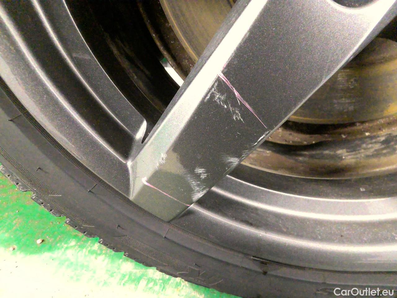  Volvo  V60  T6 350 Ins.Ex.Rec. AWD Aut #18